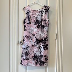 Tahari sz 6 Pink, Black, and White floral print sheath dress